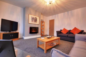 Birkdale Southport Boutique Apartment sleeps 5